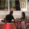 Amanda Djehdian namorou muito na noite de domingo, 7 de junho de 2015. A ex-participante do 'BBB15' trocou beijos com o empresário Gustavo Bernardes e comemorou o encontro em seu Instagram: 'Jantar mais que especial'