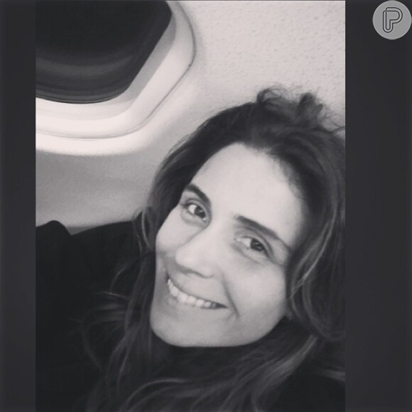 Giovanna posta foto em seu Instagram, durante voo para Itália