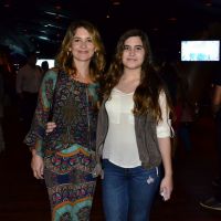 Filha de Cláudia Abreu chama a atenção por semelhança com a atriz