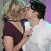 Claudia Raia publicou uma foto beijando o namorado, Jarbas Homem de Mello: 'Muito amor nesse dia de hoje. Feliz dia dos namorados, meu amor'