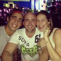 Paulo Gustavo encontra Luana Piovani, Pedro Scooby e Jesus Luz em baile carioca
