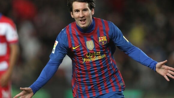 Lionel Messi, companheiro de Neymar no Barcelona, completa hoje 26 anos