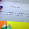 Luana Piovani mostra foto de seu convite de casamento com Pedro Scooby, em 21 de junho de 2013