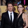 Angelina Jolie e Brad Pitt discordam sobre a lista de convidados do casamento, em 24 de junho de 2013