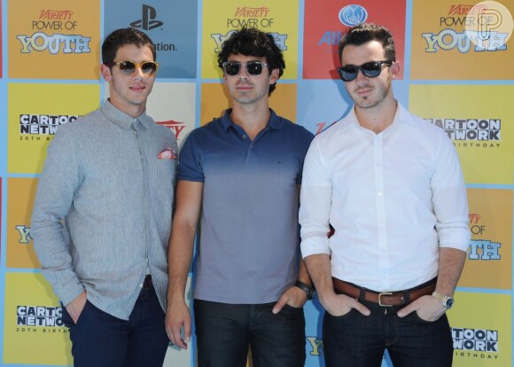 A banda Jonas Brothers é formada por Nick, Joe e Kevin