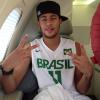Neymar está no Brasil curtindo seus últimos dias de férias
