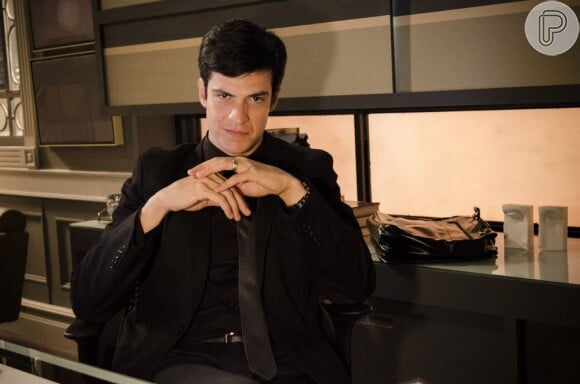 Em 'Amor à Vida', Félix (Mateus Solano) vai ser humilhado ao descobrirem que é bissexual
