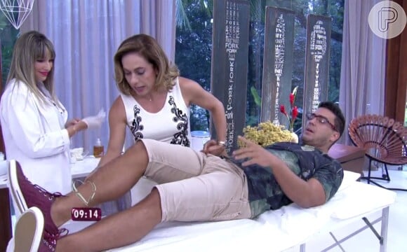 André Marques foi elogiado por Cissa Guimarães, no 'Mais Você': 'Você tem uma perna linda'