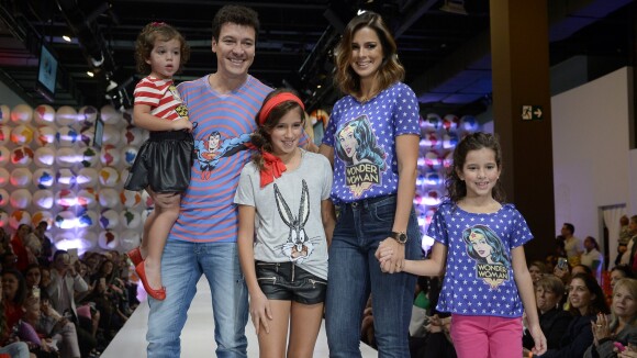 Rodrigo Faro e Vera Viel desfilam com as filhas em evento infantil