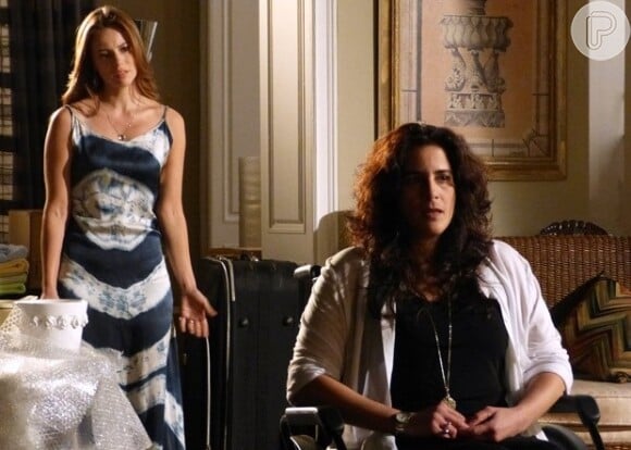 Paloma (Paolla Oliveira) fica frente a frente com Mariah (Lúcia Veríssimo), sua mãe biológica, em 'Amor à Vida', em 25 de julho de 2013