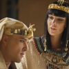 Nefertari aconselhando Ramsés a acabar com os hebreus