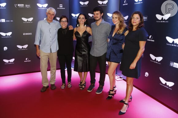 Artistas se reúnem na estreia do filme 'Zoom', que traz Mariana Ximenes no elenco