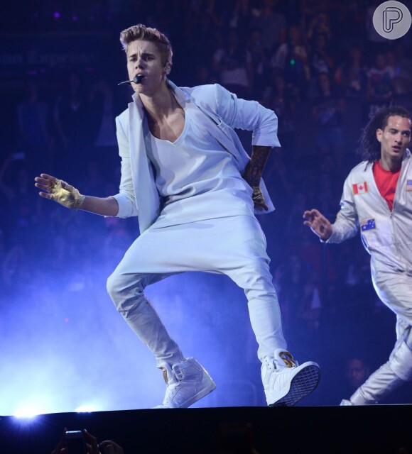 Justin Bieber está de passagem comprada para o Brasil. Ele apresenta a 'Believe Tour' em novembro deste ano