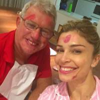 Grazi Massafera e o pai posam com maquiagem borrada: 'Coisas de Sofia'