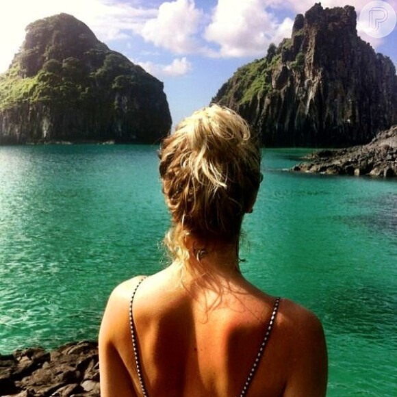 Giovanna Ewbank compartilhou foto paradisíaca: 'Amo esse lugar'