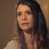 Lívia (Alinne Moraes)  revela para Felipe (Rafael Cardoso) que sua mãe está viva, na novela 'Além do Tempo', em 14 de outubro de 2015