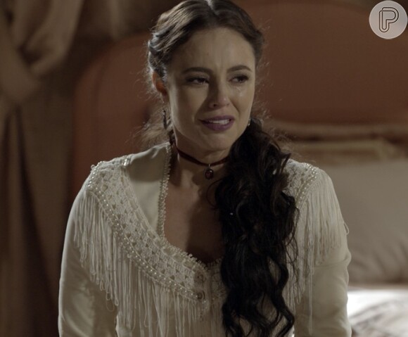 Melissa (Paolla Oliveira) é desmascarada e abandonada no altar por Felipe (Rafael Cardoso), na novela 'Além do Tempo'