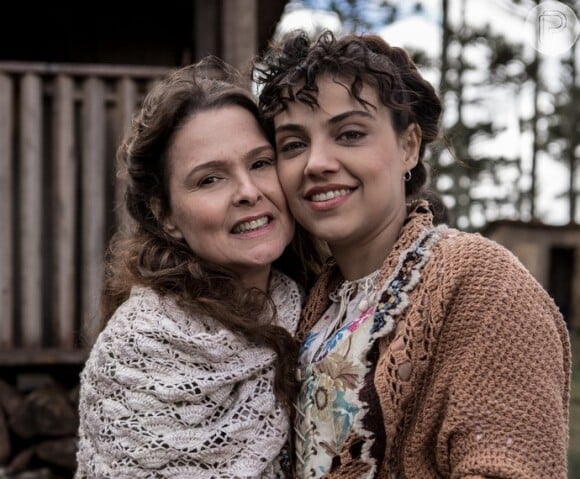 Gema (Louise Cardoso) e Anita (Letícia Persiles) não serão mais mãe e filha na segunda fase de 'Além do Tempo', da Rede Globo, informou o 'UOL'