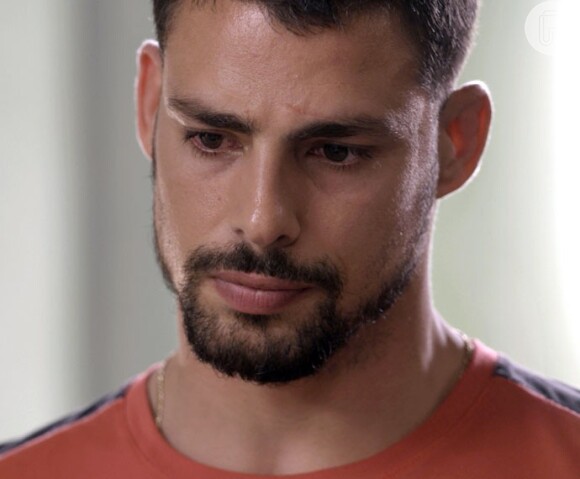 Juliano (Cauã Reymond) pede que Toia (Vanessa Giácomo) não vá morar com Romero (Alexandre Nero), na novela 'A Regra do Jogo'