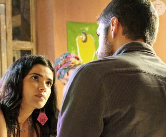 Toia (Vanessa Giácomo) diz a Dante (Marco Pigossi) que vai ajudá-lo a fazer justiça e prender Zé Maria (Tony Ramos), na novela 'A Regra do Jogo'