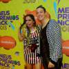 Anitta é agarrada por fã e toma banho de gosma verde no 'Meus Prêmios Nick 2015'