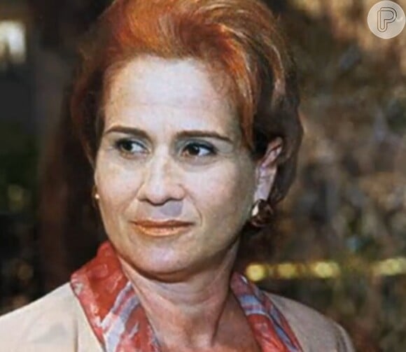 Santa Karabastos foi a personagem interpretada por Vera Holtz em 'Uga-Uga', exibida em 2000