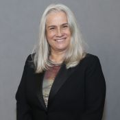 Vera Holtz faz 61 anos atuando em 'Saramandaia'. Relembre seus papéis!