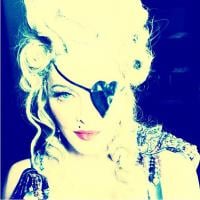 Madonna celebra 55 anos com festa à fantasia e admite: 'Bebi muito champanhe'