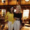 Aninha Lima e Giovanna Ewbank apostaram na calça branca para comparecer à coletiva de imprensa de 'Joia Rara', próxima novela das seis