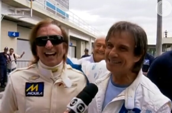 O ex-piloto Emerson Fittipaldi convidou Roberto Carlos para corrida