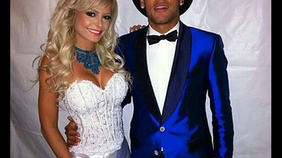 Neymar é clicado com ring girl Jhenny Andrade em Barcelona: 'Barbie e Ken'