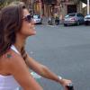 Ronaldo grava a namorada andando de bicicleta por Barcelona