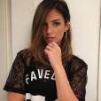 Carol Celico usa camisa com a palavra 'favela' e irmão ironiza: 'Dondoquinha'