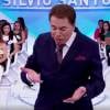Silvio Santos se machuca durante programa e brinca: 'Não jogo mais dinheiro, neste domingo, 10 de janeiro de 2016