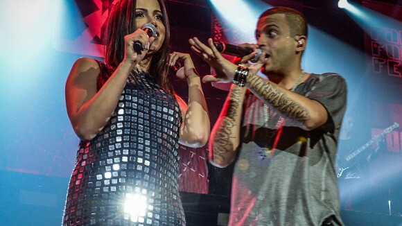 Anitta grava participação no DVD do rapper Projota: 'Tudo lindo'. Veja vídeos!