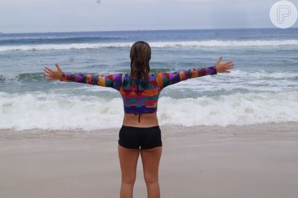 Laryssa Ayres se interessou pelo surfe após a atriz acompanhar as cenas da surfista Moa (Alinne Moraes) na novela 'Da Cor do Pecado'