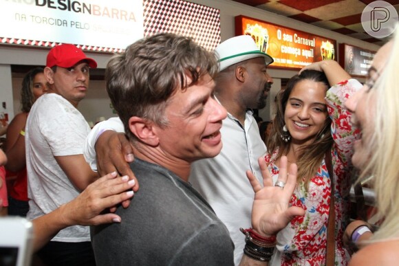 Sábado de muito samba na quadra do Salgueiro, às vésperas do Carnaval