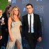 Jennifer Aniston e o marido Justin Theroux chegam à premiação que foi realizada em Los Angeles, no domingo, 17