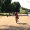 Ronaldo e Paula Morais andam de bicileta pelo Hyde Park, em Londres