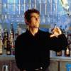 Raphael Sander se inspirou nos movimentos do barman vivido por Tom Cruise no filme Cocktail