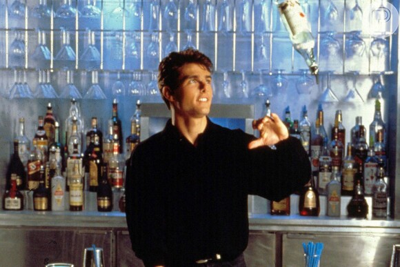 Raphael Sander se inspirou nos movimentos do barman vivido por Tom Cruise no filme Cocktail