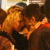 Em outubro de 2015, Bruna Linzmeyer e Michel Melamed também foram vistos em clima de romance em um bar