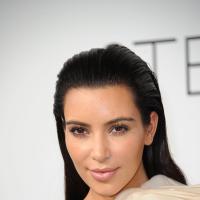 Kim Kardashian não para de comprar vestidos de R$ 1200 para North West