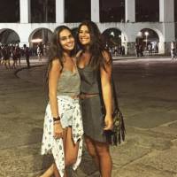 Giulia Costa e Brenno Leone são vistos trocando beijos em show no RJ, diz jornal