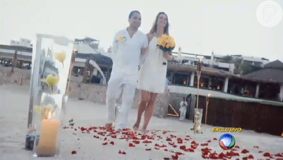 Luciano relembrou uma loucura de amor no dia do seu casamento: 'Eu joguei flores no caminho até a praia'