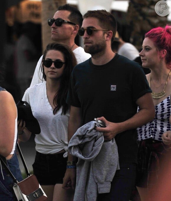 Kristen Stwart e Robert Pattinson vivem vidas separadas e não se falam mais, segundo fonte do site 'HollywoodLife'