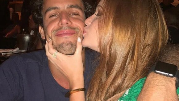 Marina Ruy Barbosa posta foto com o namorado após ganhar declaração na TV: '❤️'