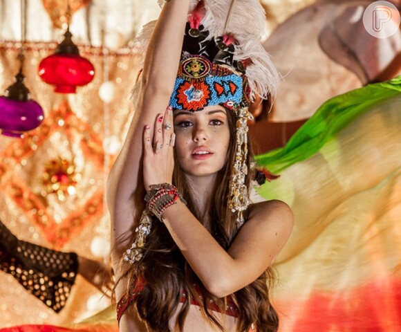 Camila está animada para o Carnaval 2016. Este será seu primeiro ano curtindo os dias de folia de verdade