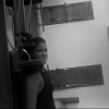 Fernanda Souza filma Bruna Marquezine durante exercício de pilates