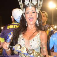 Oito fantasias de Aline Riscado, musa de camarote no Carnaval, custam R$ 64 mil